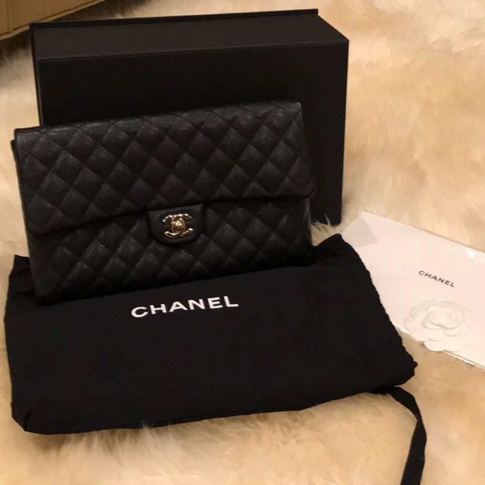 CHANEL BLACK CAVIAR CLUTCH